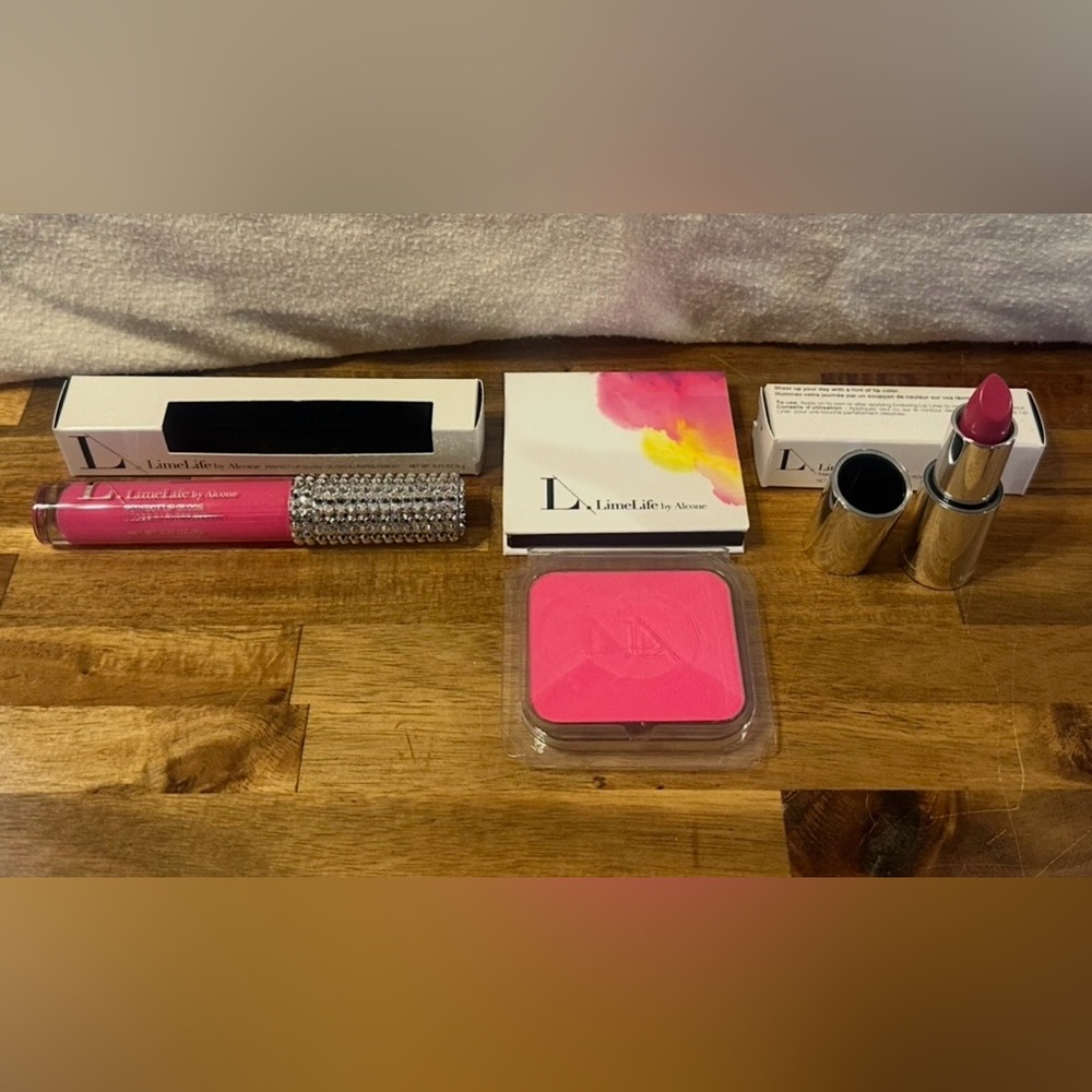 LimeLife Pretty in Pink Makeup 3 piece Set